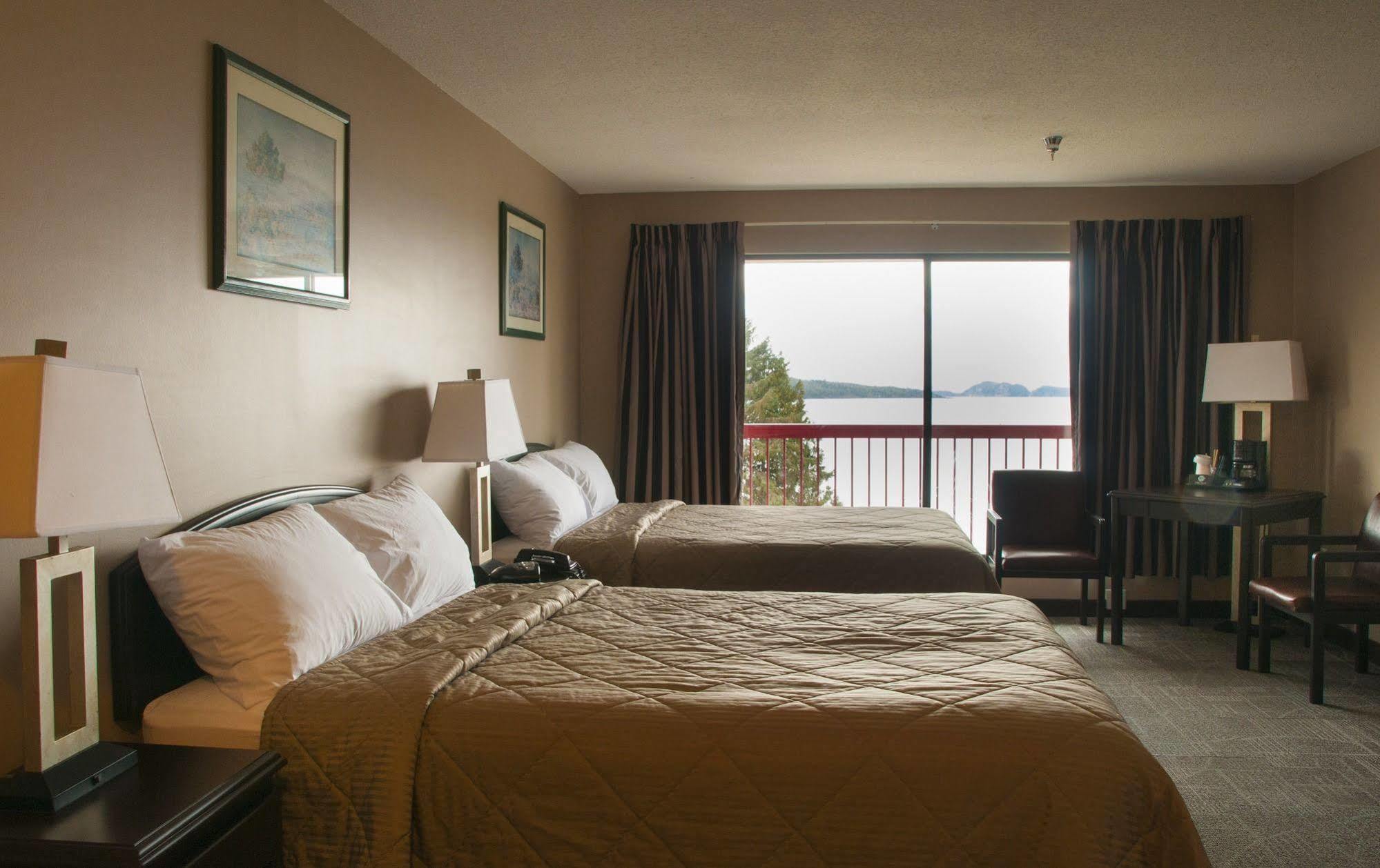 Pier Side Landing Hotel Port Hardy Exterior photo