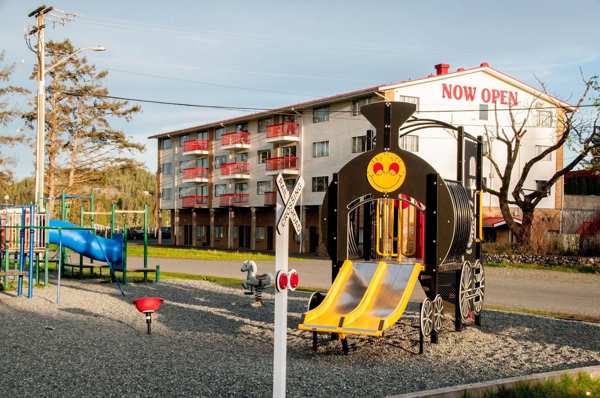 Pier Side Landing Hotel Port Hardy Exterior photo